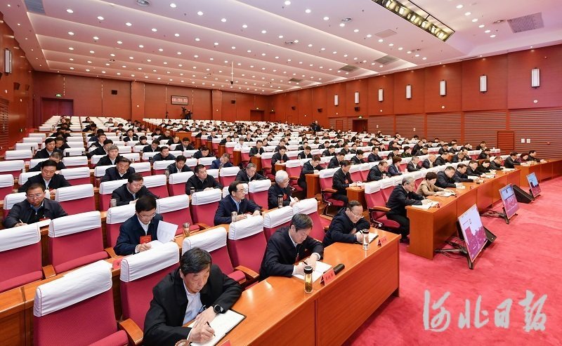 4月22日，省委学习贯彻习近平新时代中国特色社会主义思想主题教育读书班在省委党校（河北行政学院）开班。河北日报记者 赵海江 摄